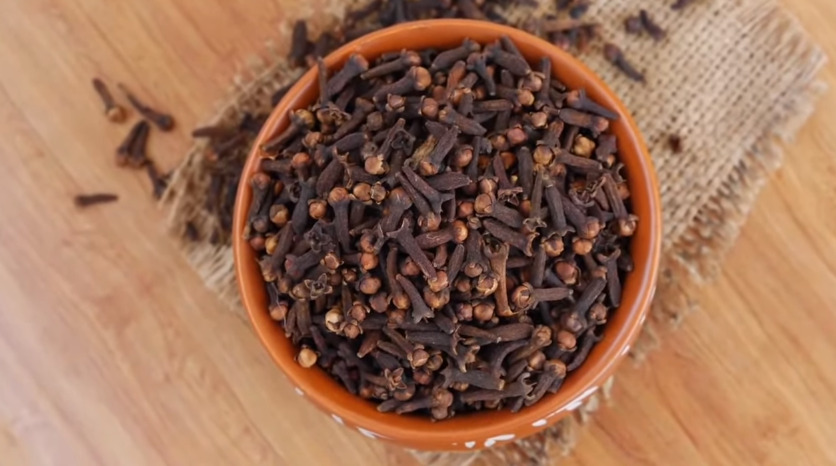 What Happens If You Drink Clove Tea Everyday? The Surprising Results Are In!